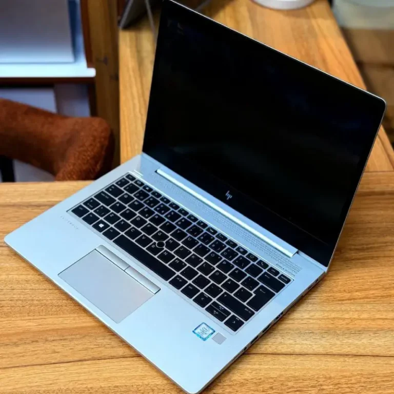 HP ELIITEBOOK 830 G6-1