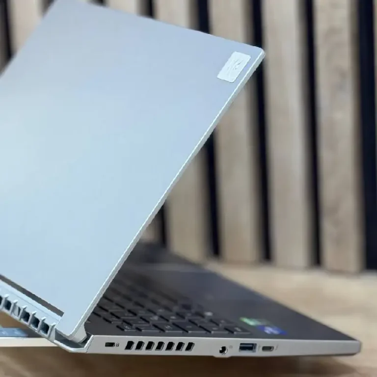 Predator Triton 14 2